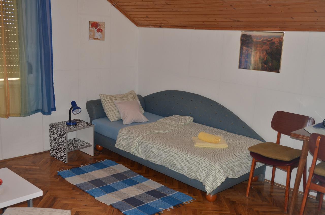 Rezovac Rooms Mila מראה חיצוני תמונה